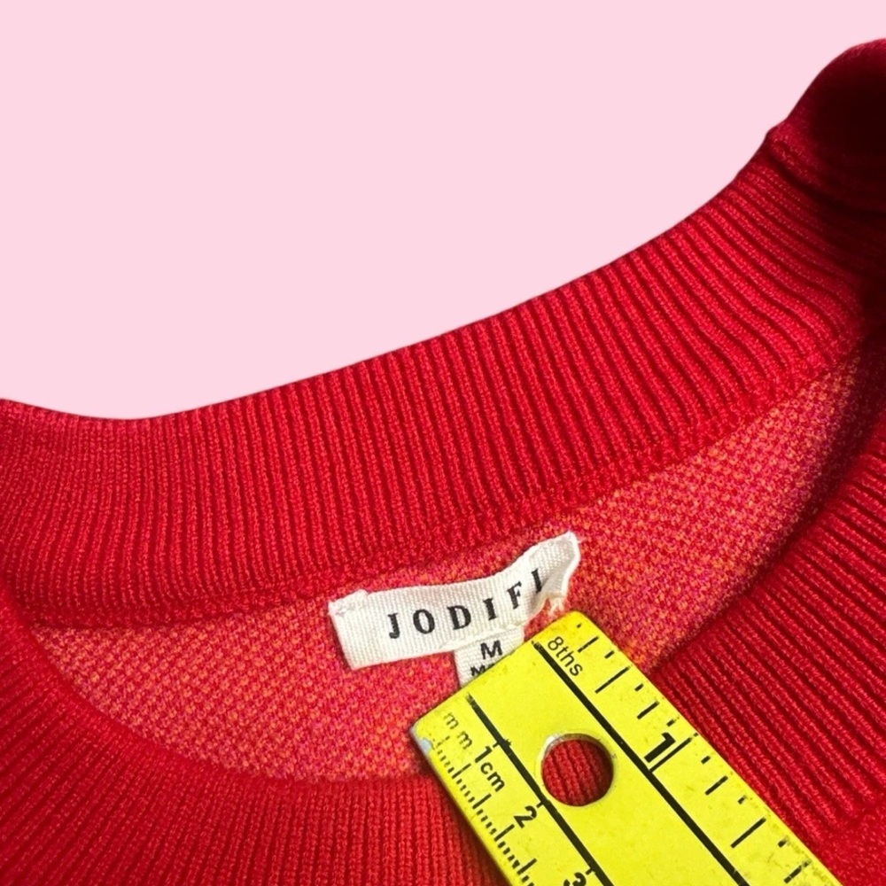 Red Chain Pattern Sweater - Picture 3 of 10